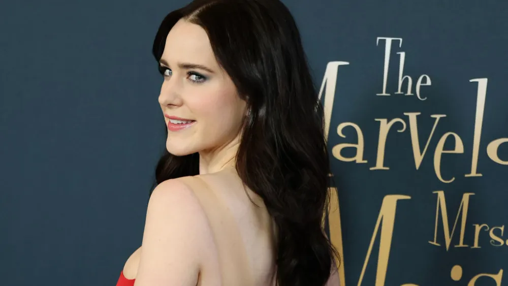 Biografi Dan Profil Rachel Brosnahan Lengkap Wikipedia Umur Agama Nama Asli Orang Tua Tempat